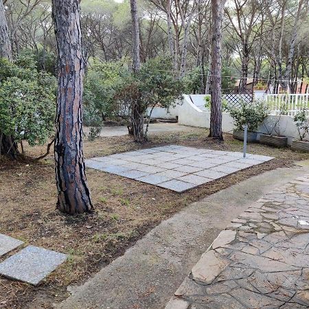 Rotonda Sul Mare Villa Budoni Exteriör bild