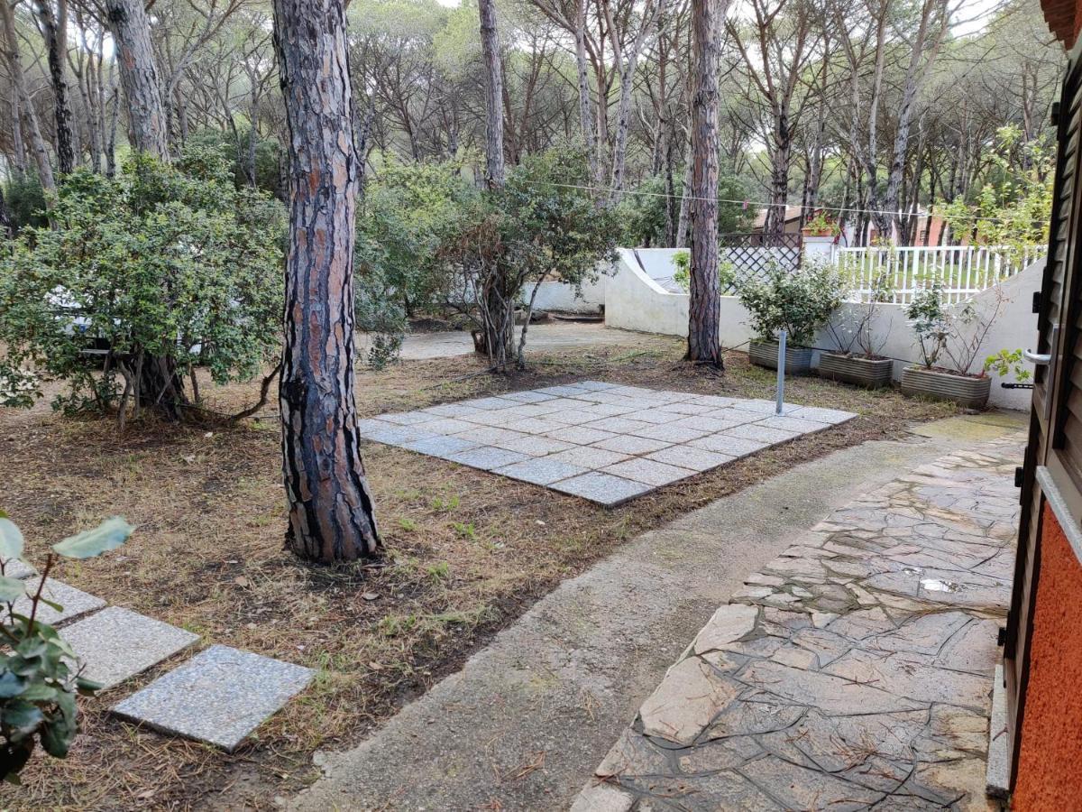Rotonda Sul Mare Villa Budoni Exteriör bild